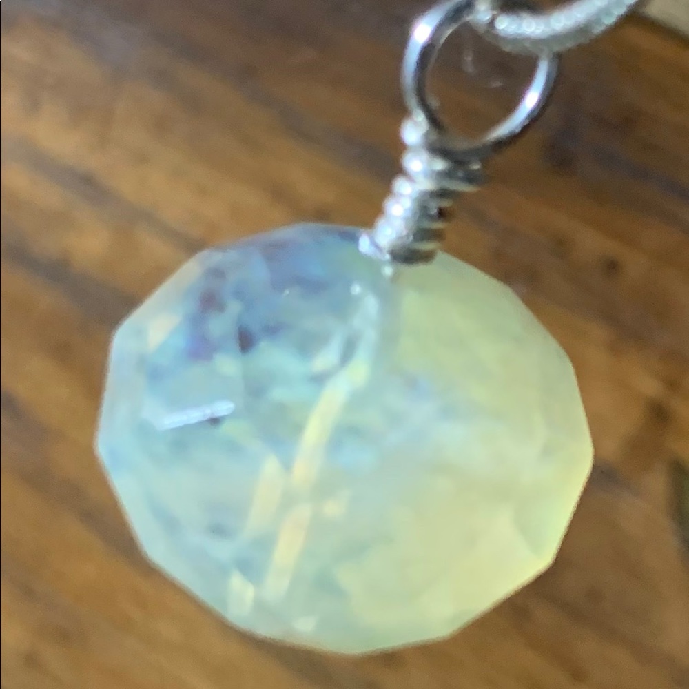 Lemon Quartz Crystal Pendant. Free ss chain with offer. Handmade - Picture 2 of 7